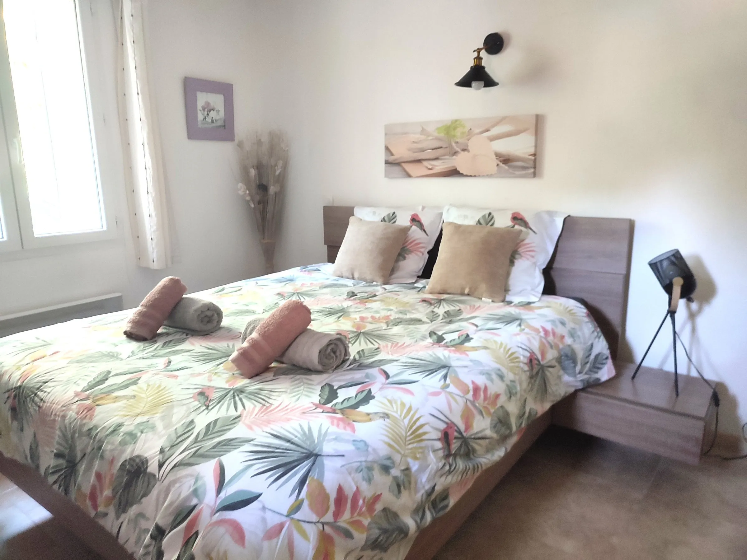 Double bedroom under exposed roof beams